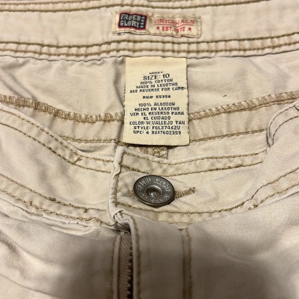 Faded Glory shorts. Size Missy 10. - Picture 4 of 9